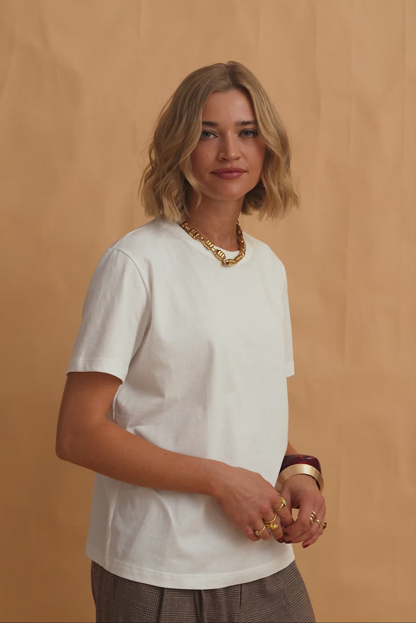 karavan clothing fashion fall winter 25 homecoming krvn collection helia tee white grey