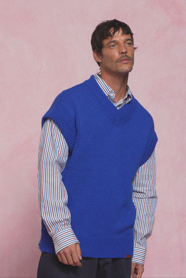 karavan men fall winter 26' collection jonathan knitted vest blue
