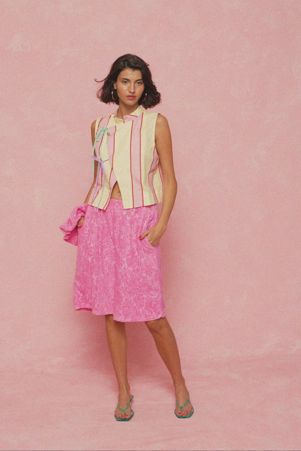 karavan clothing fashion spring summer 26 nai weekendwear collection meg bermuda shorts pink