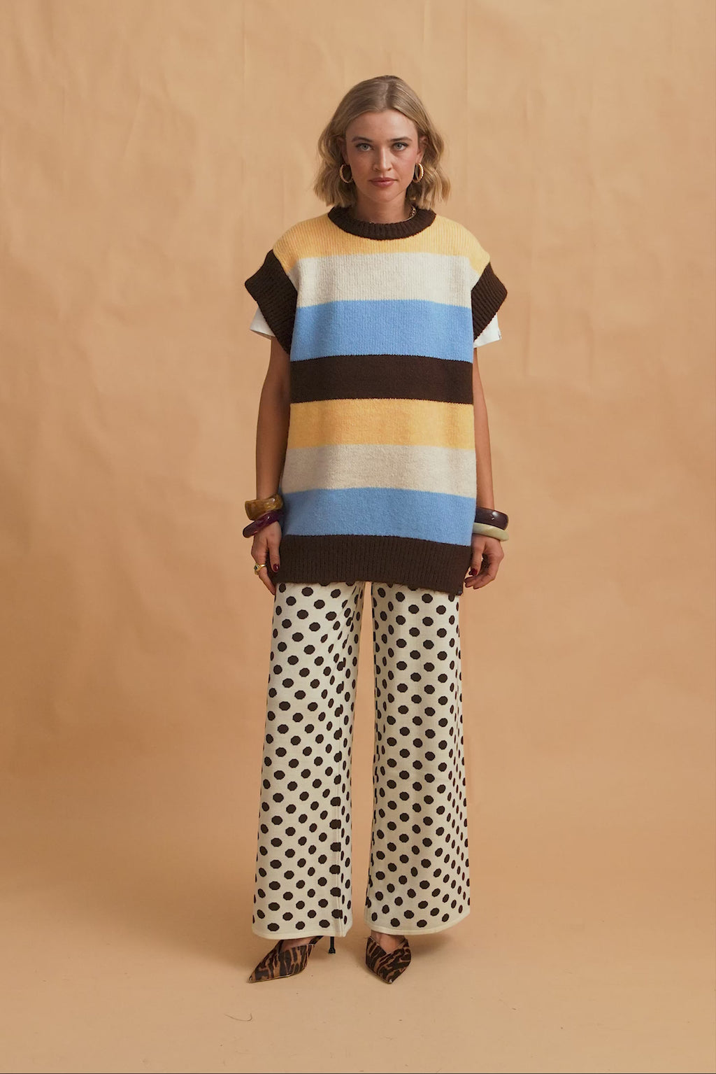 karavan clothing fashion fall winter 25 homecoming krvn collection malou knitted trousers brown ivory polka dots