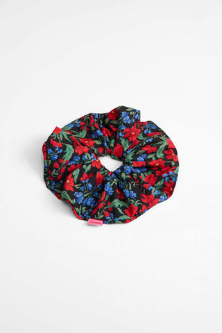 Patty Scrunchie (Lillies Black)