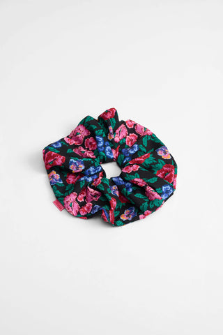 Patty Scrunchie (Pixel Black)