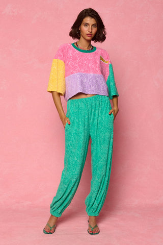 karavan clothing fashion spring summer 26 nai weekendwear collection jessica crop top pink lilac yellow