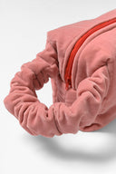 karavan loungewear planet fall winter 26' collection velve pouch pink