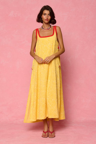karavan clothing fashion spring summer 26 nai weekendwear collection vesper poncho dress yellow