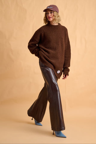 karavan clothing fashion fall winter 25 homecoming collection zoe pullover brown