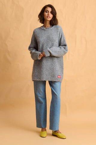 karavan clothing fashion fall winter 25 homecoming collection zoe pullover grey