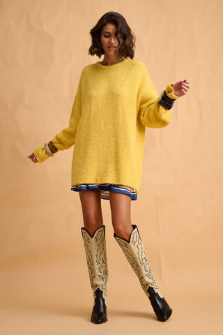 karavan clothing fashion fall winter 25 homecoming collection zoe pullover yellow